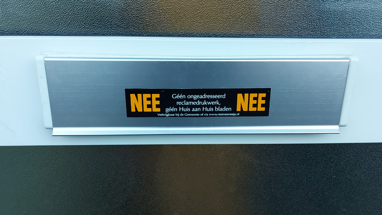 NEE-NEE Sticker verdwijnt in Assen